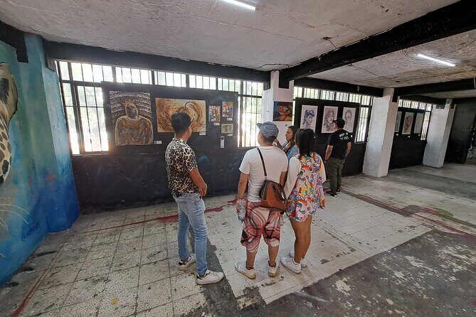 Tour Evolution of Muralism paints your Grafiti - Who Should Consider This Tour?