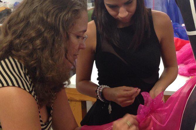 Tour Fashion Factory & Create a souvenir - An In-Depth Look at the Tour Experience