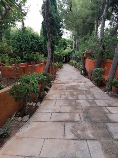 Tour from Alicante to Casa Morisca in Crevillente with Tea and Pastries in a Van - Who Would Enjoy This Tour?