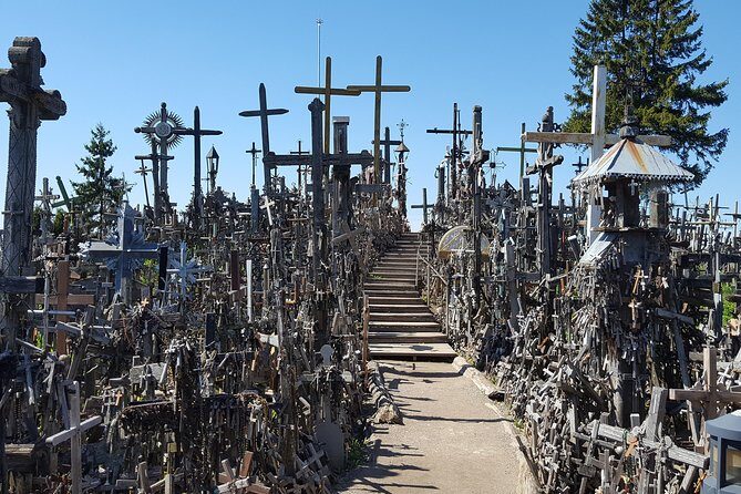 Tour from Riga - Vilnius via Bauska, Rundale, The Hill of Crosses - FAQ