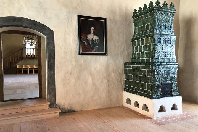 Tour from Vilnius - Riga via The Hill of Crosses, Rundale, Bauska - The Authenticity of the Experience