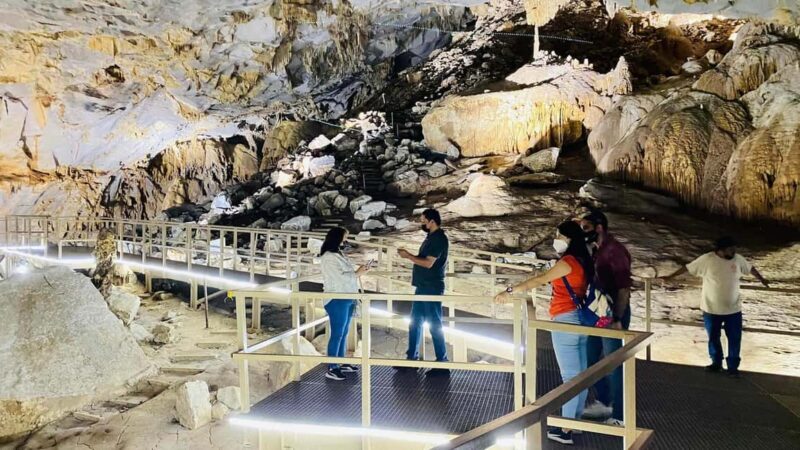 Tour "Grutas Bustamante" + Guía + Transfer + Tickets - Who Will Love This Tour?