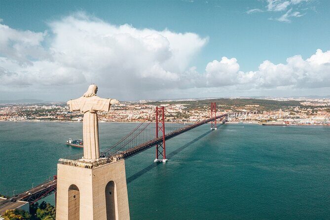 Tour in Lisbon (highlights), Cristo Rei and Belém. - A Closer Look at the Tour in Lisbon