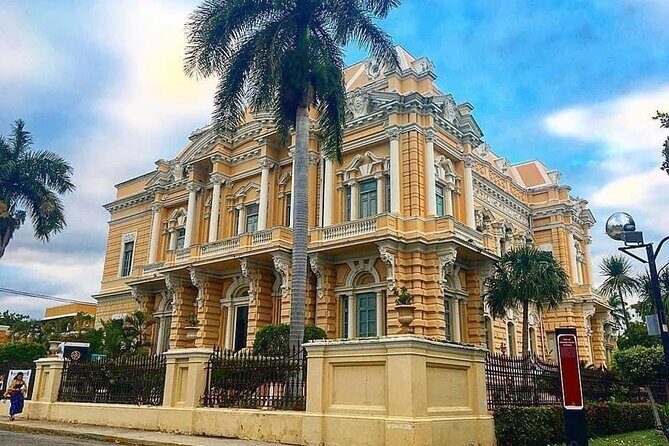Tour Merida the unforgettable and vibrant city of the Mayab - Civic and Cultural Landmarks