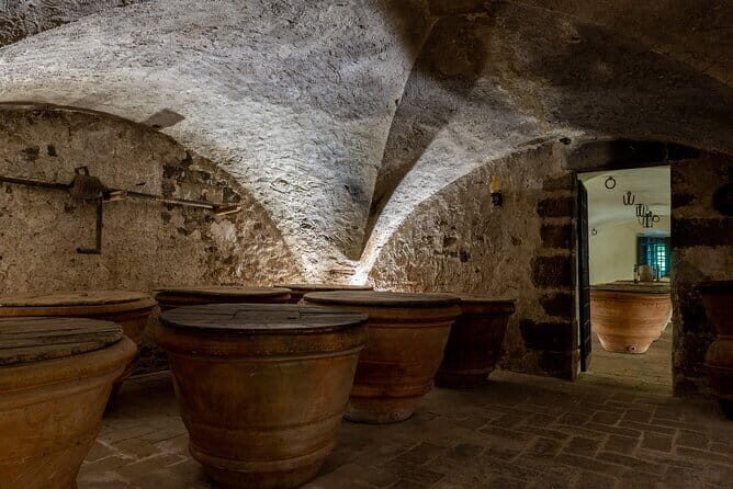 Tour of 900year old secret cellars + tasting of 3 wines and bread with EVO oil - FAQs