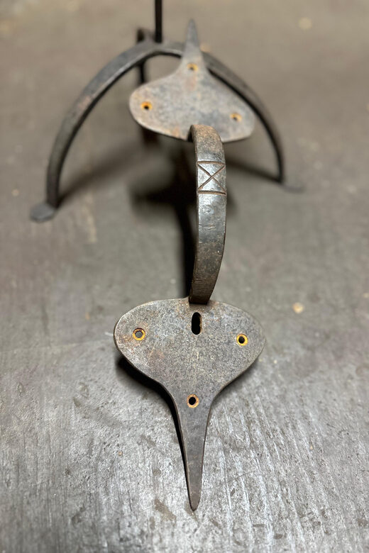 Tour of a working blacksmith shed in colonial town - Who is this experience best for?