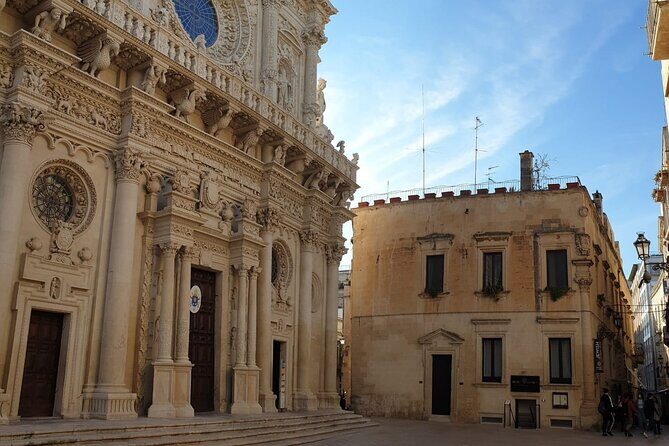 Tour of Lecce with a visit to the basement of the ancient synagogue - Key Points