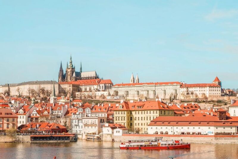 Tour of Prague Castle in italian language ticket included - Who Should Consider This Tour?