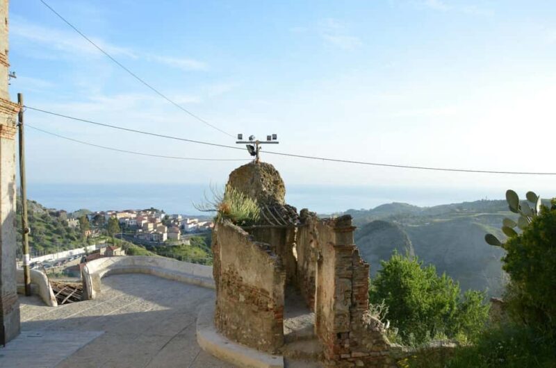 Tour of the Grecanica area from Reggio Calabria: Bova and Pentedattilo - Discovering Bova: Calabrias Greek Capital