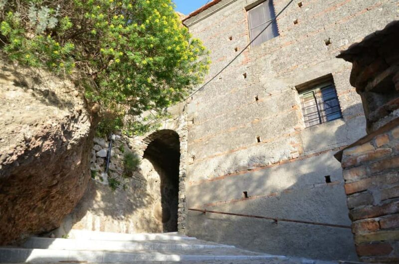 Tour of the Grecanica area from Reggio Calabria: Bova and Pentedattilo - Pentedattilo: Calabria’s Mysterious Ghost Village
