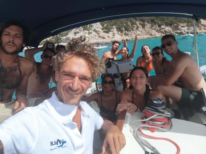 Tour of the islands of the archipelago with lunch and drinks - An In-Depth Look at the Tour