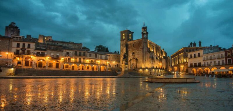 TOUR OFICIAL DE TRUJILLO CON ENTRADAS A MONUMENTOS - The Experience: What You Can Expect