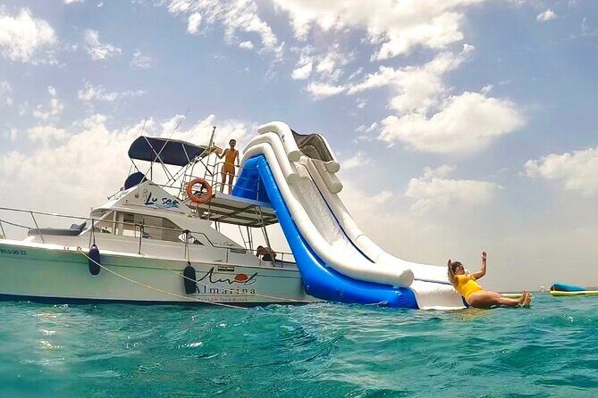 Tour on boat along the coast of Benalmadena with a lot of sea activities!! - Frequently Asked Questions