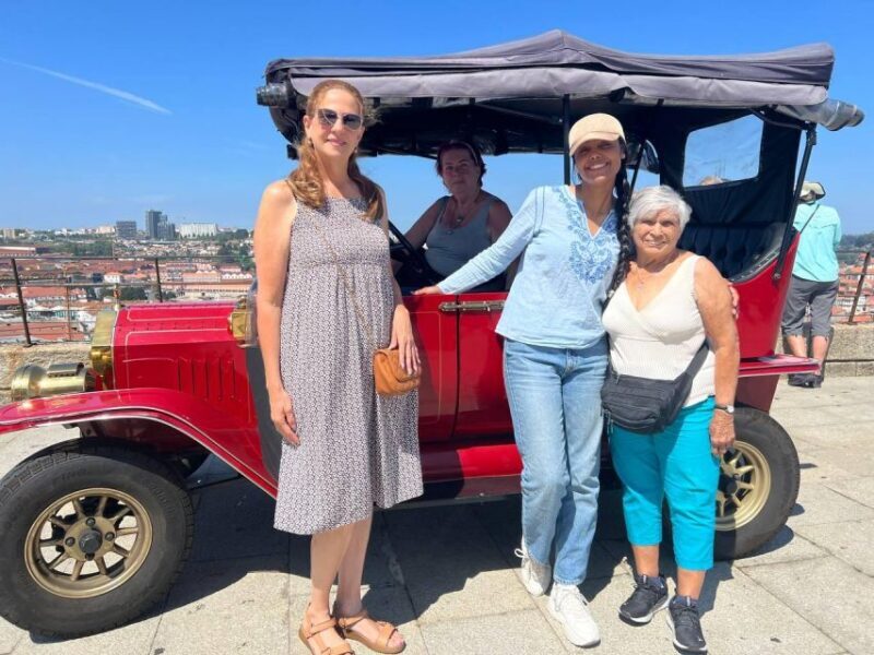 Tour Porto: Classic Car + A Toast with Port Wine - Authentic Traveler Insights