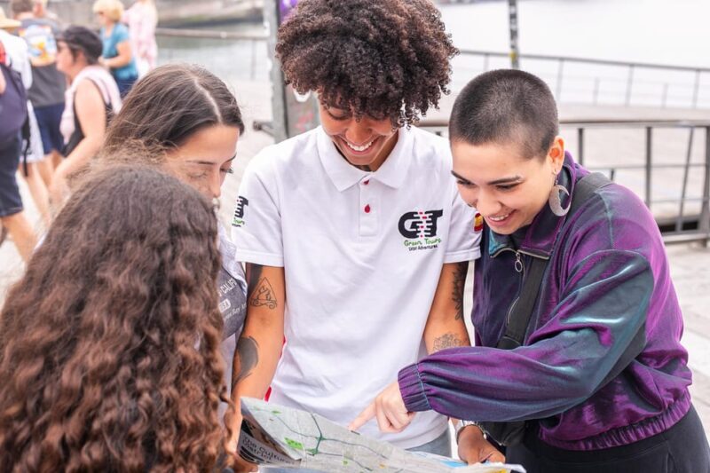 Tour Porto: Tuk Tuk Adventure with a Classic Port Wine - Key Points