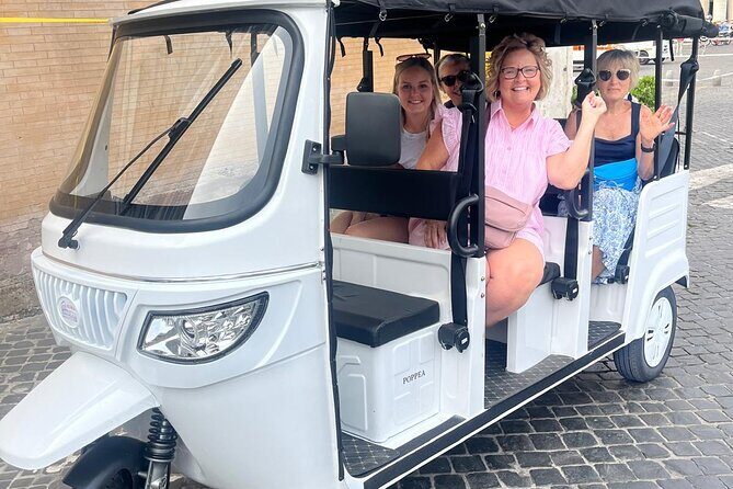 Tour privato di 3 ore al centro di Roma con un E-Tuk elettrico - Key Points