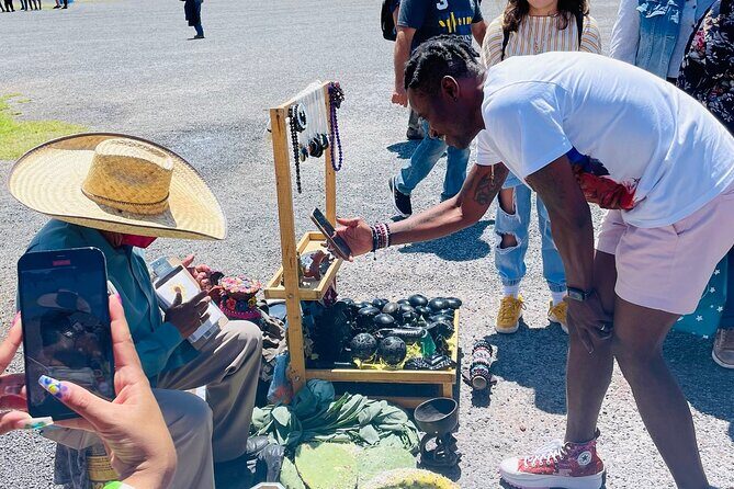 Tour Pyramids of Teotihuacan, Basilica and Tlatelolco from CDMX - A Closer Look at the Tour Experience