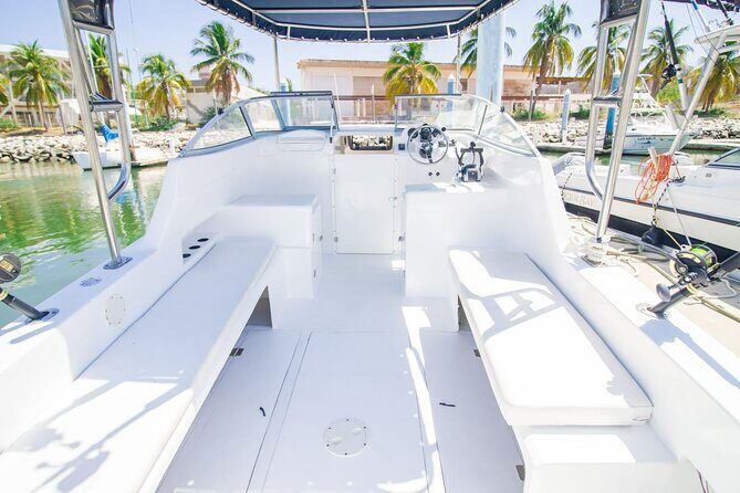 Tour through the Bays of Huatulco in Exclusive Boat - Key Points