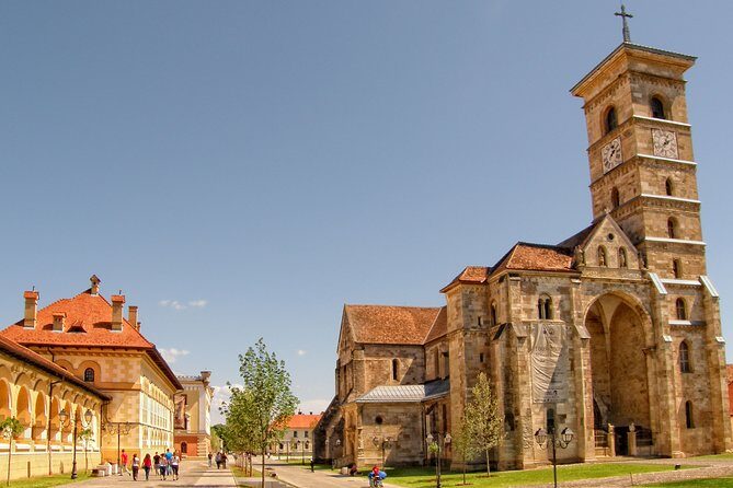 Tour to Corvin Castle in Hunedoara & Alba Iulia - Key Points