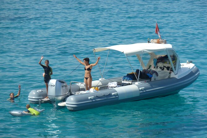 Tour to Figarolo Island with the possibility to observe dolphins - Spiaggia di Cala Moresca: a second swim stop with snack time