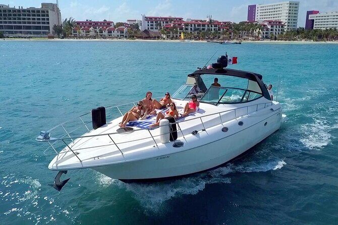Tour to Isla Mujeres on Premium Yachts from Cancun - Key Points