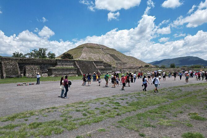 Tour to Teotihuacan with visit to ancient caves and CDMX transportation - FAQs