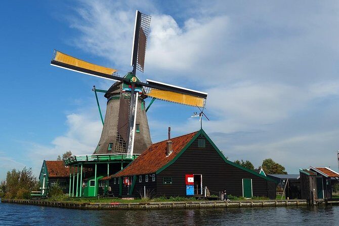 Tour to the Alkmaar Cheese market and Windmills from Amsterdam - Frequently Asked Questions