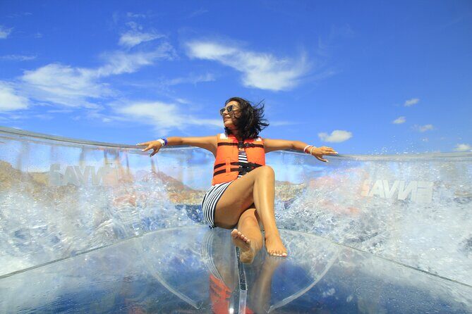 Tour to the Arch of Cabo San Lucas in a transparent glass boat - The Journey to the Arch in a Glass Boat