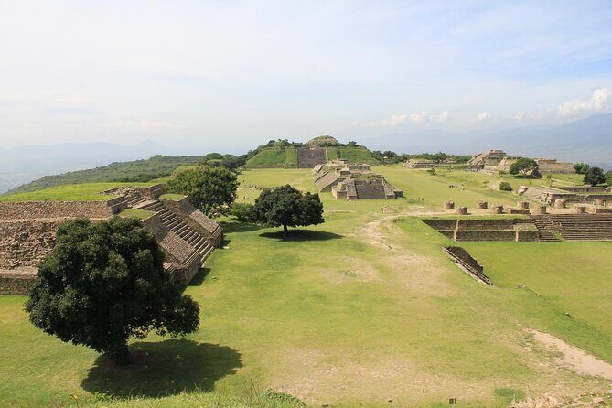 Tour to the archaeological zone Monte Alban - Journey to Monte Alban: What to Expect