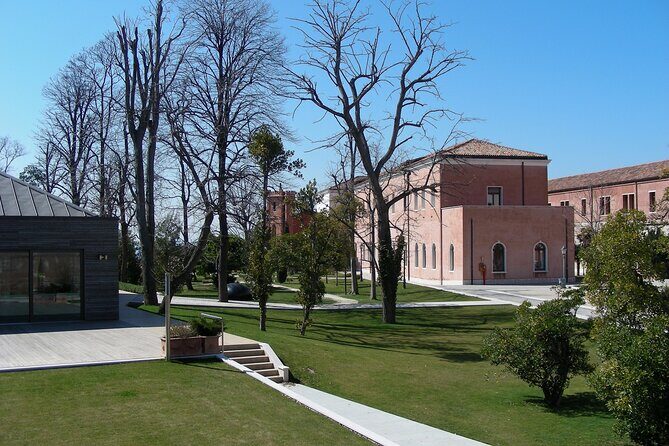 Tour to the islands of San Servolo and San Lazzaro degli Armeni - Discovering Venice’s Hidden Corners: An In-Depth Look