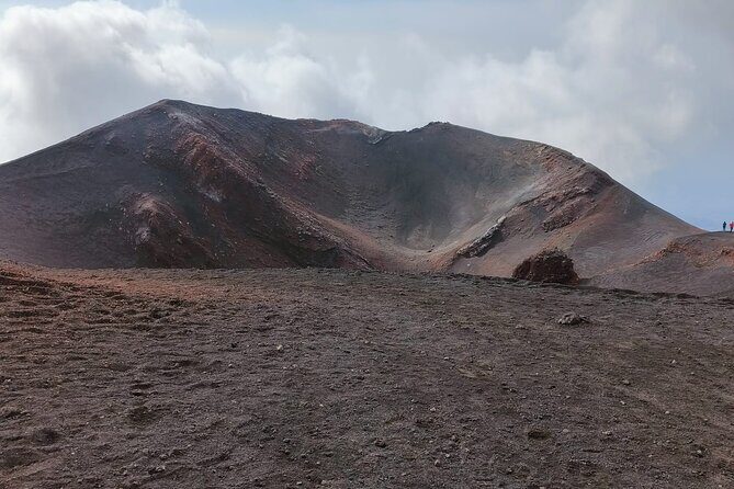 Tour to the Summit Craters of Etna 2920 meters with cable car and Jeep - What’s the Value for Travelers?