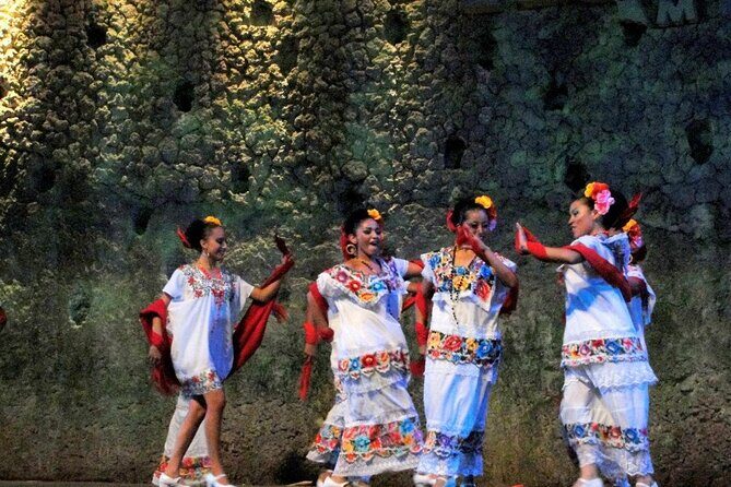 Tour Xcaret All inclusive from Cancun (Transportation included) - In The Sum Up