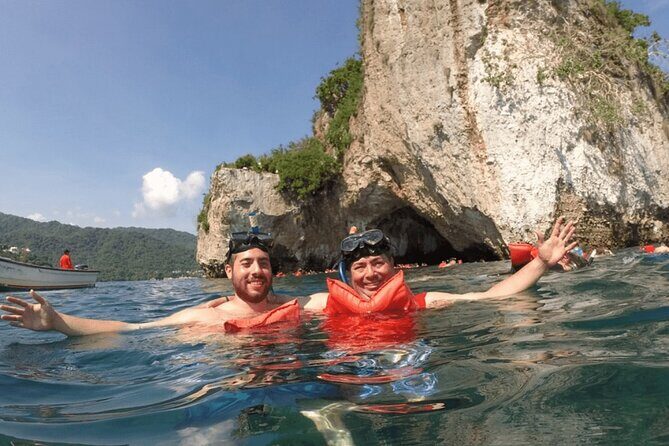 Tour Yelapas and Mahahuitas in Catamaran with Lunch and Open Bar! - Key Points