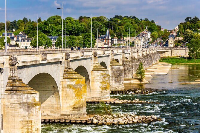 Tours Private Walking Tour With A Professional Guide - Exploring Tours in Thoughtful Detail