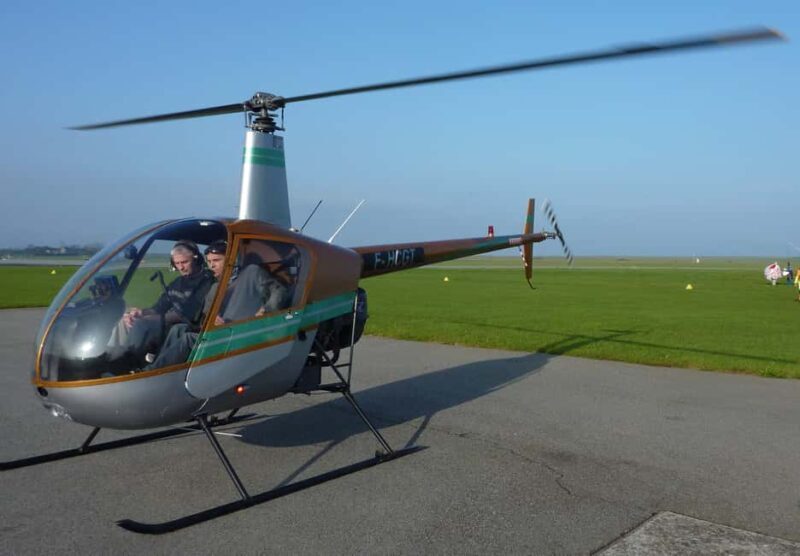 Toussus le Noble: 30 minutes Helicopter Flying Lesson - Key Points