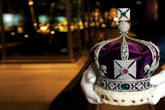 Tower of London and Crown Jewels Exhibition Ticket - Who Is This Tour Best For?