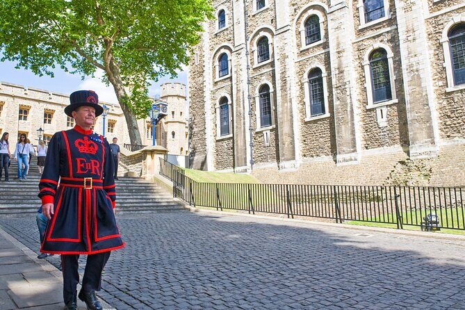 Tower of London Fully Guided Private Tour - FAQs