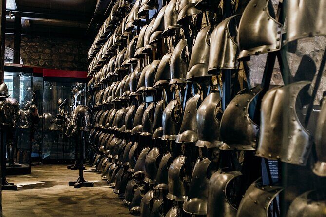 Tower of London Tour with Crown Jewels & Cruise - FAQs