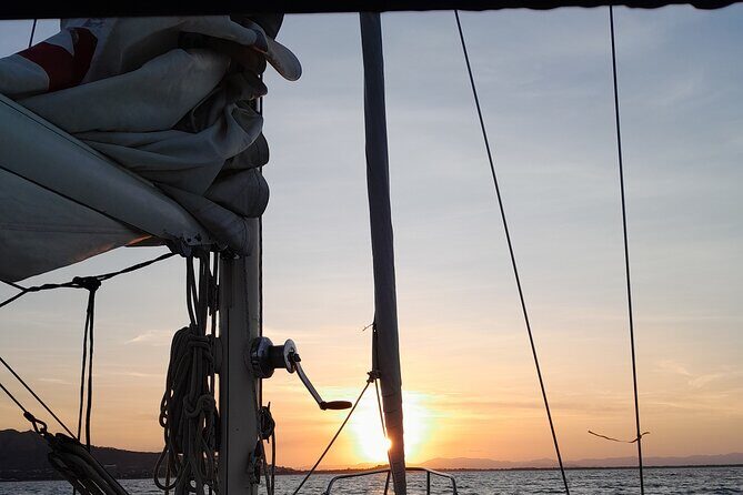 Townsville Sunset Sail Cruise Boat Tour Charter Hire Sailing Hire - What’s It Like to Sail in Townsville at Sunset?