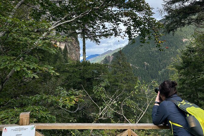 Trabzon Sümela Monastery, Cave, and Hamsiköy Daily Tour - Exploring Sümela Monastery