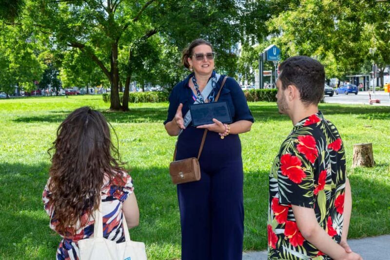 Traces Of Berlin: Guided Berlin Tour (English or German) - Key Points