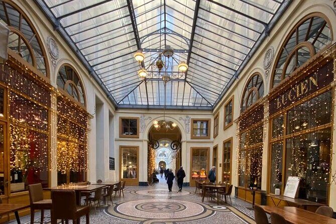 Track game in the Covered Passages of Paris - An In-Depth Look at the Covered Passages Treasure Hunt