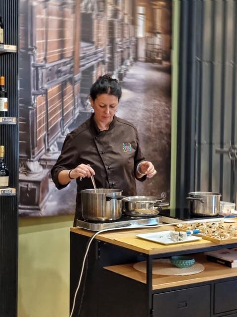 Tradition and taste: tour of Caltagirone's historic mill - FAQs