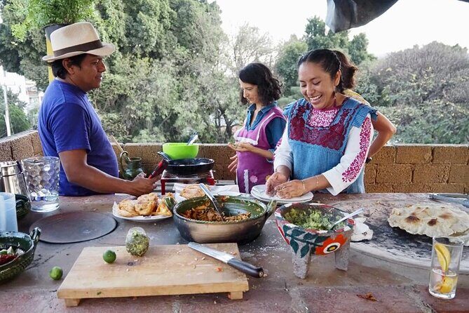 Traditional Oaxaqueña Cooking with Grandma's Recipes - The Food and Cultural Connection