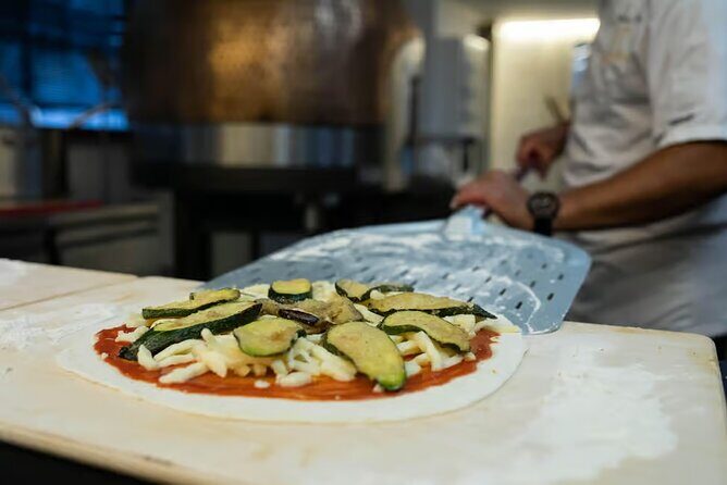 Traditional Roman Pizza Making Class with Wine - Key Points