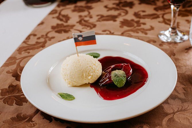 Traditional Slovenian Dinner and Show - FAQ