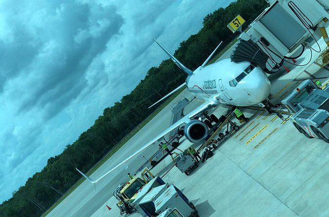 Transfer Airport-Hotel ( One Way ) Apto Cancun to Playa del Carmen - Who Would Love This Transfer?