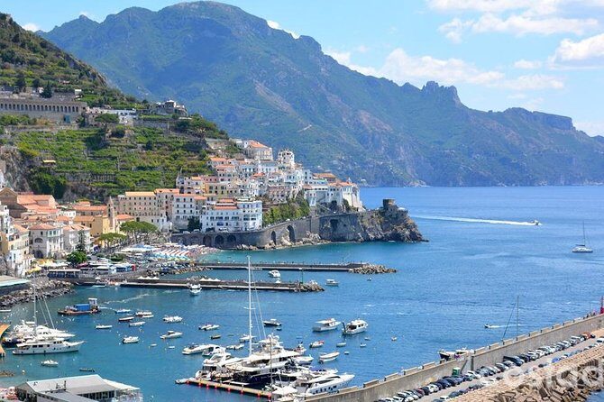 Transfer Amalfi Coast with stop and wait 2 hours Pompeii or Herculaneum or Vesuvius - What Is the Transfer Amalfi Coast Tour?