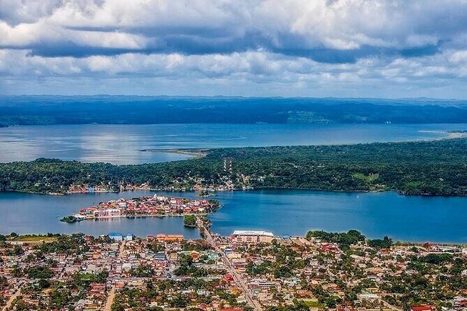 Transfer from Chiapas to Flores Guatemala - Transportation and Group Size