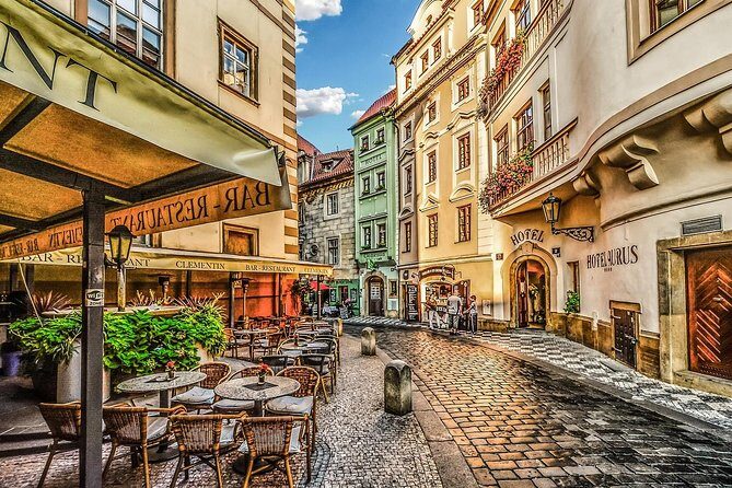Transfer from Karlovy Vary to Prague: Private daytrip with 2h for sightseeing - Authentic Insights from Other Travelers